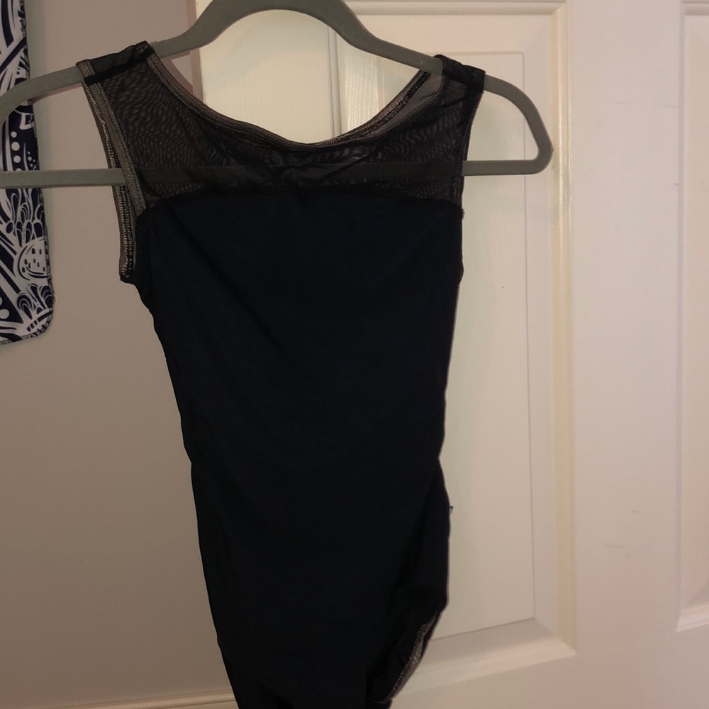 Medium Phoenix lucky Leo in black